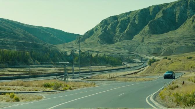 Покажи аниме в стиле Гиббли.